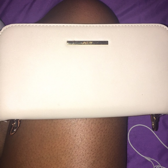 Wallet - Picture 2 of 3